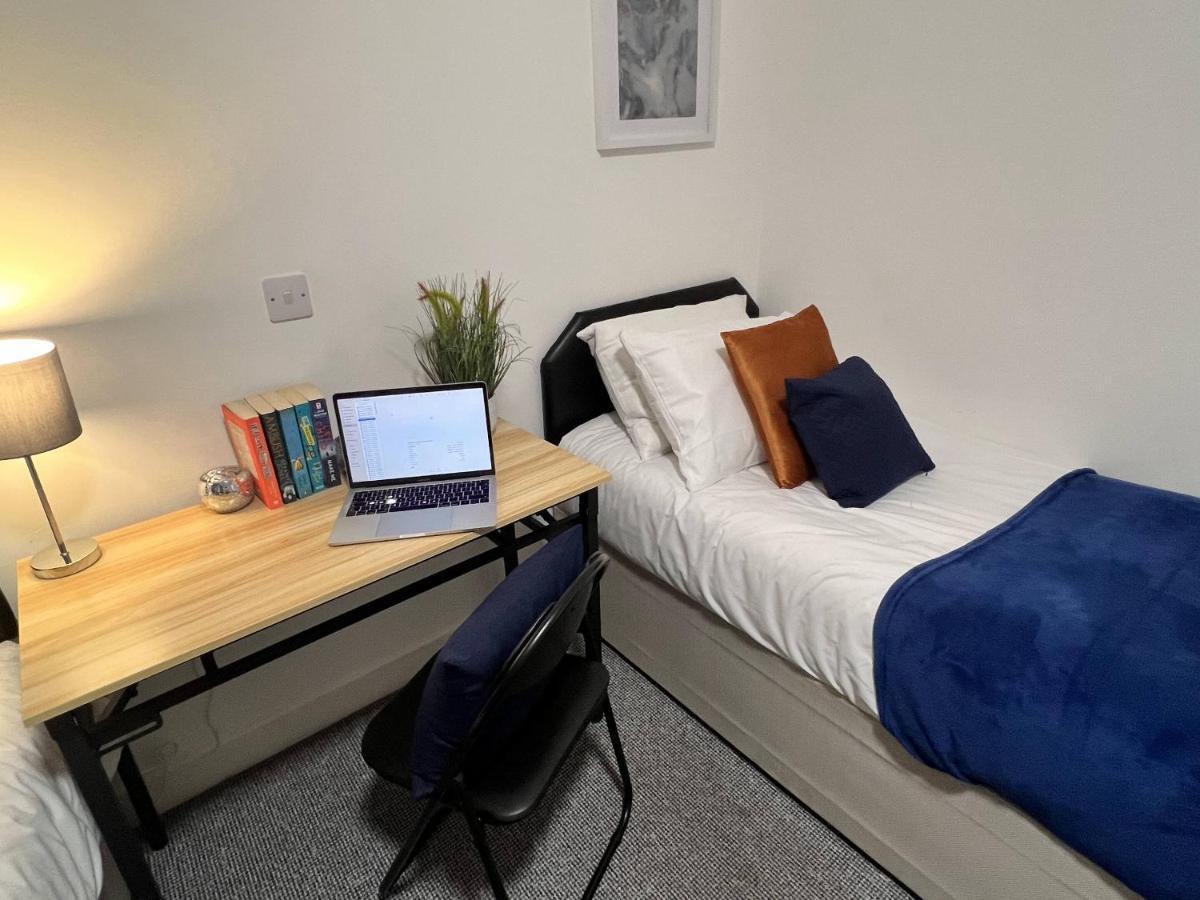 Stay - The Wellington Burton On Trent Экстерьер фото