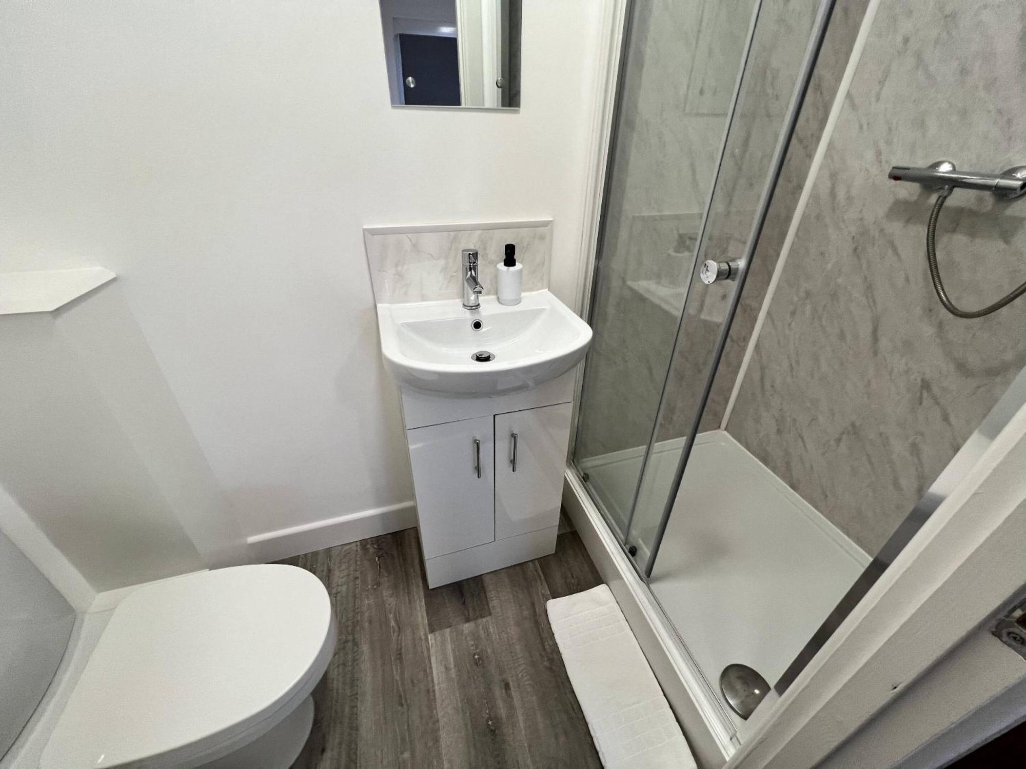 Stay - The Wellington Burton On Trent Экстерьер фото