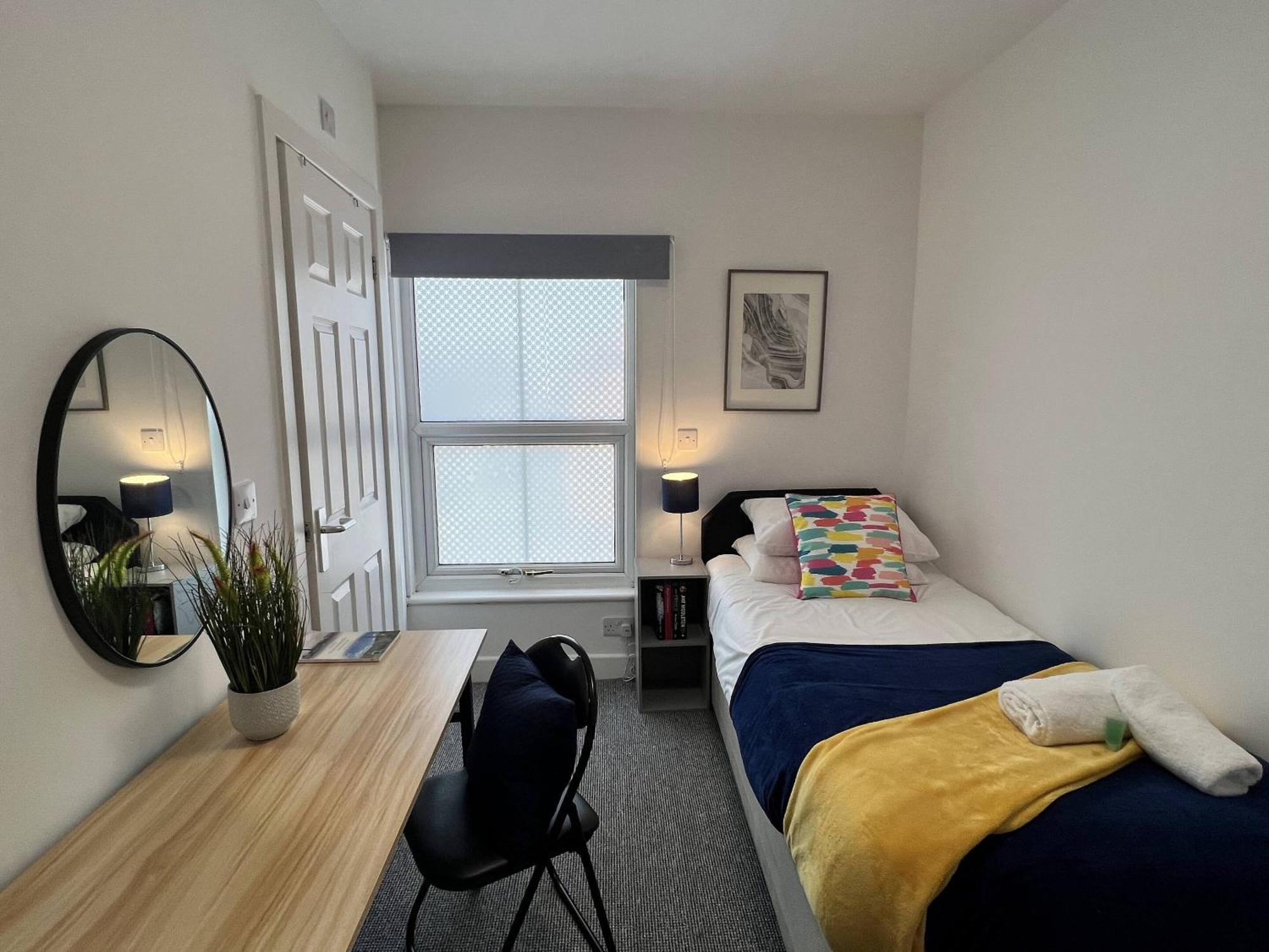 Stay - The Wellington Burton On Trent Экстерьер фото