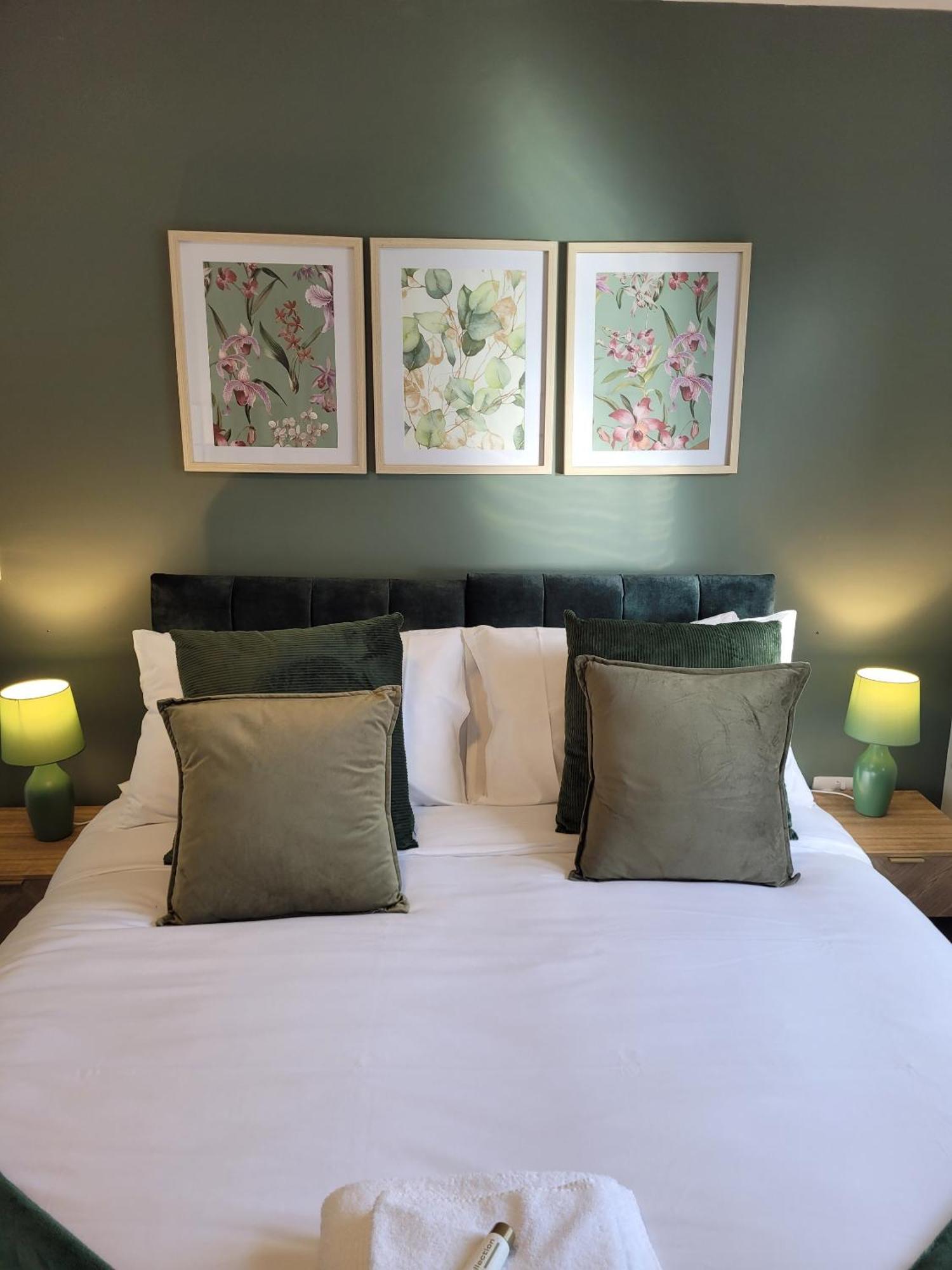 Stay - The Wellington Burton On Trent Экстерьер фото