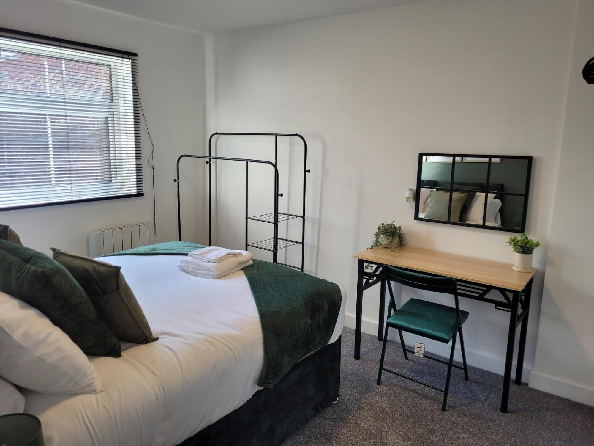 Stay - The Wellington Burton On Trent Экстерьер фото